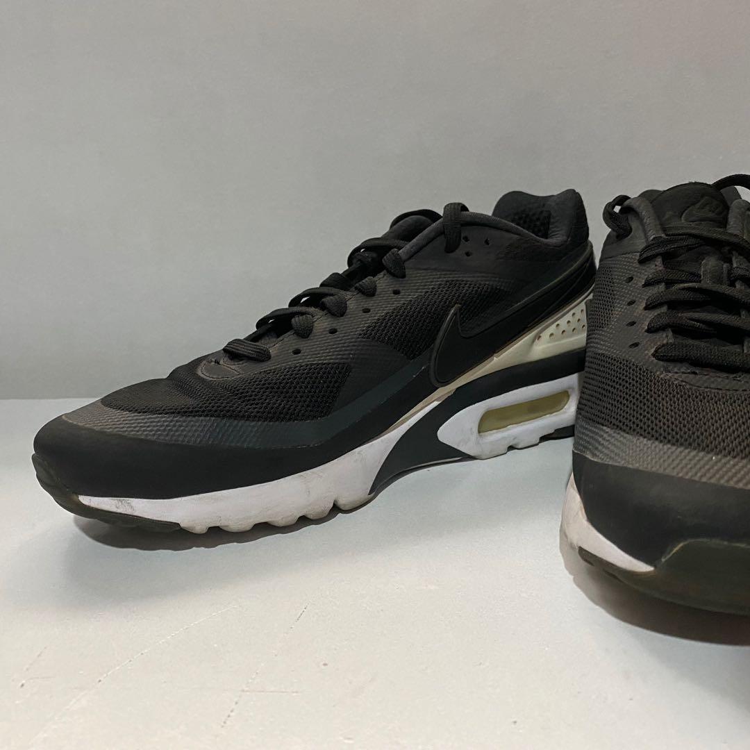 mens white and black nike air max