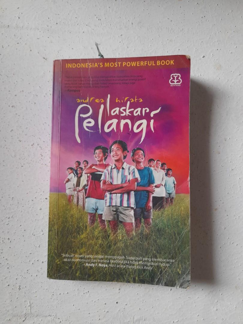Novel Laskar Pelangi, Buku & Alat Tulis, Buku di Carousell