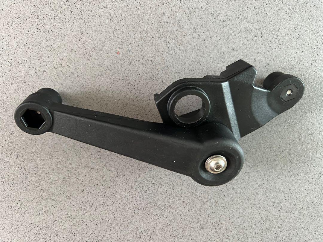 Brompton chain tensioner assembly top