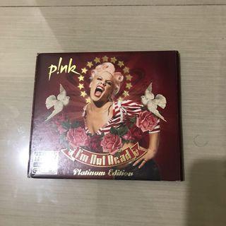 P!nk - I’m not dead