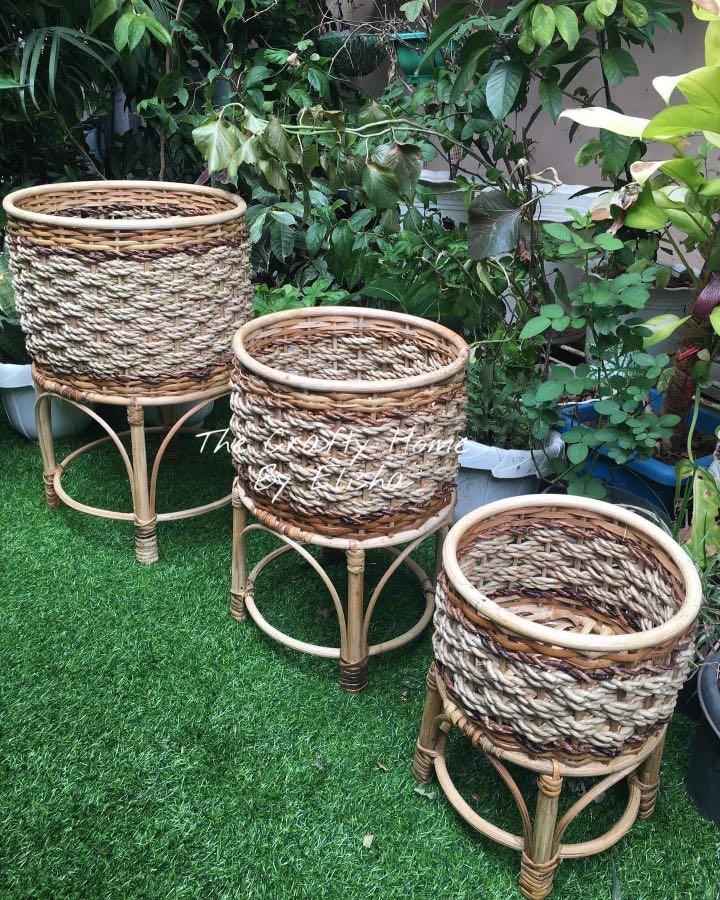 RATTAN PLANT STAND/RATTAN BASKET/PLANT BASKET/PLANT STAND, Furniture