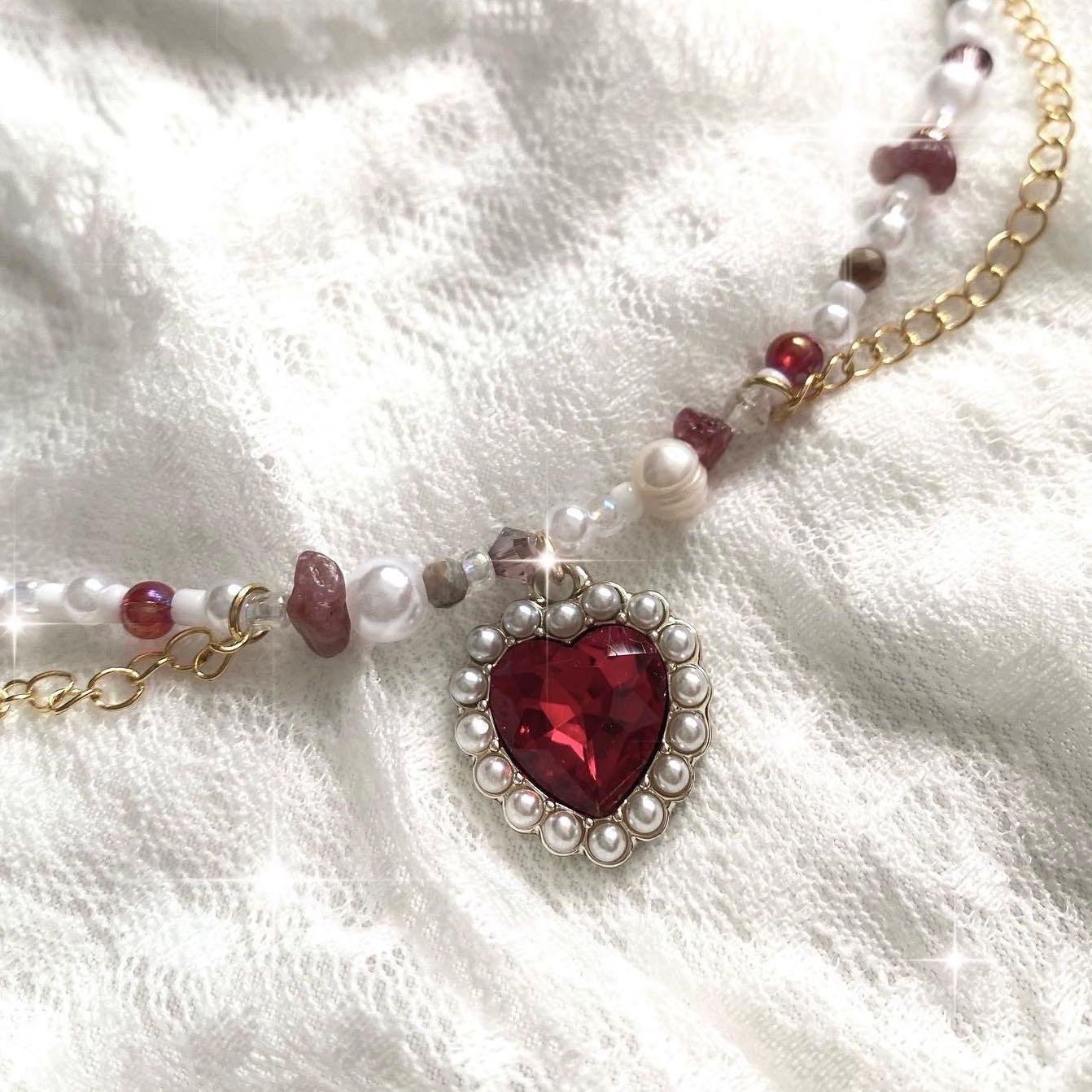 Red and pink discount necklace