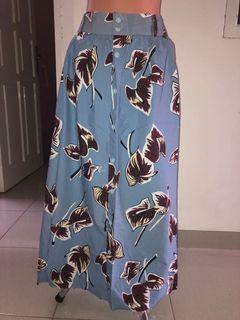 Rok panjang merk Trick & Tricky