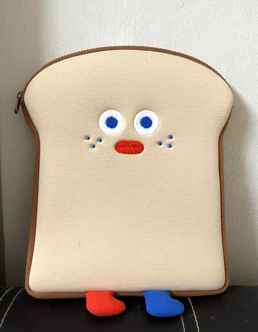 bread ipad pouch