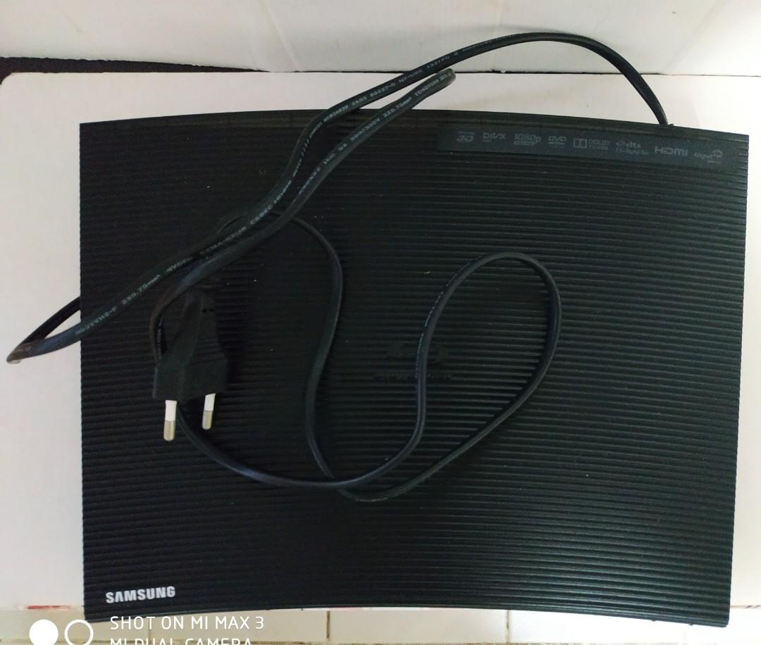 Samsung BluRay Player (Model BDJ5500), TV & Home Appliances, TV