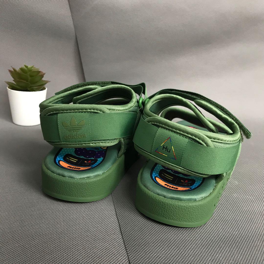 Pw on sale adilette 2.0