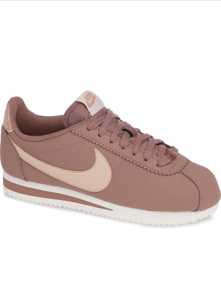 Sepatu Nike Cortez Classic Leather 