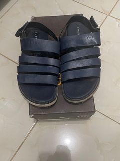 (Kategori: ) berada di . Dikirim oleh kulethrift (ID iklan 1137759705, Gambar 1). Deskripsi: .
