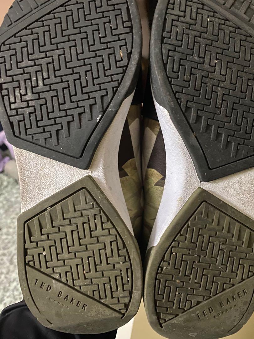 Ted baker cepap trainers grey sale