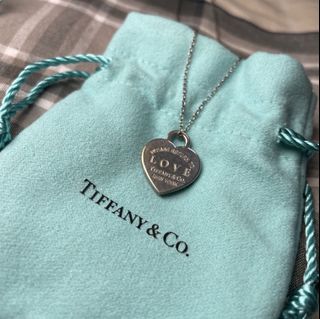 （分類：）位於 。 由 preloved_owned 提交（商品編號 1137880989，圖片 1）。簡介： 。