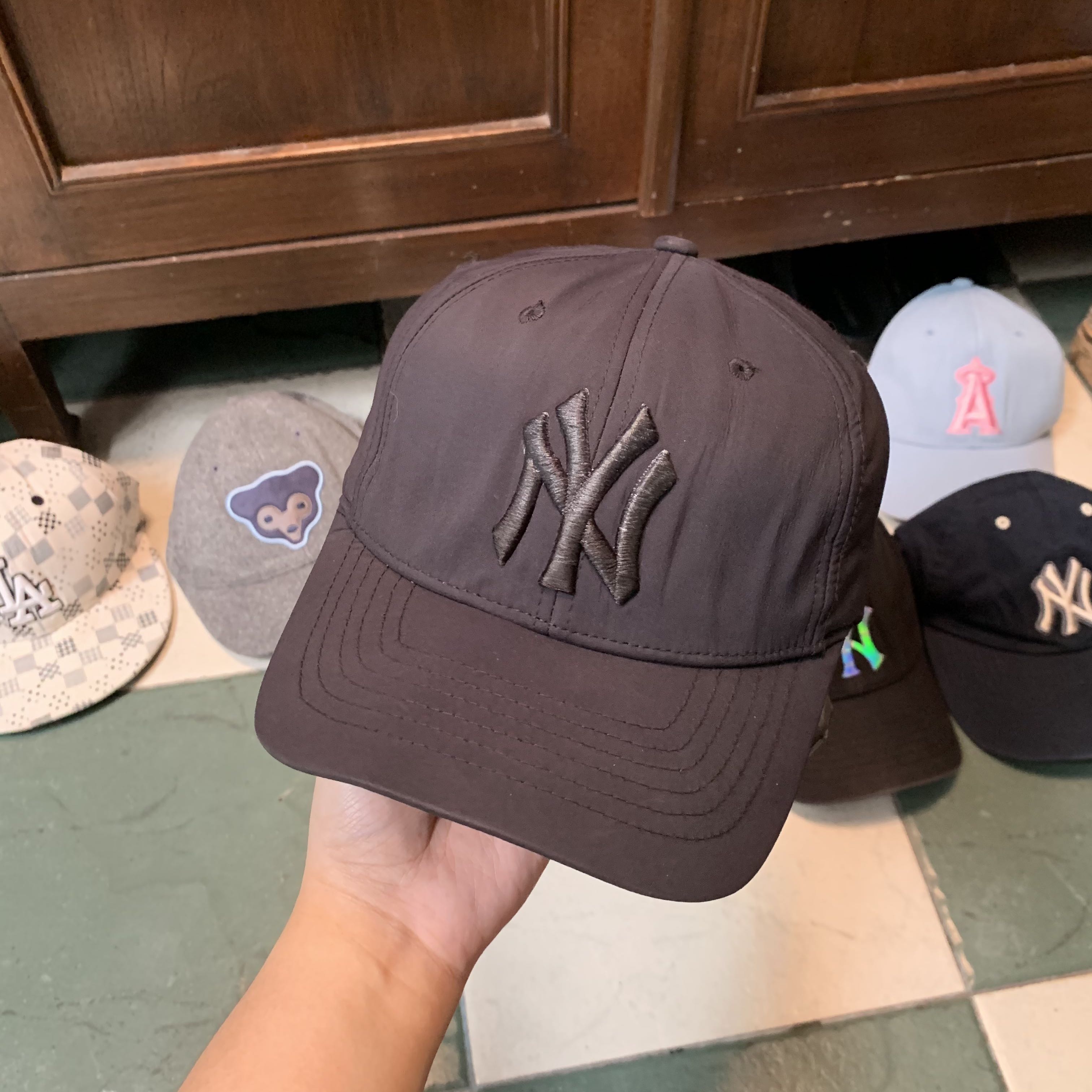 Jual Topi Caps Cap MLB NY New York Yankees Full Black NY FB MLB NY FB VISOR  NE Di Seller DMC SLEMAN Blibli