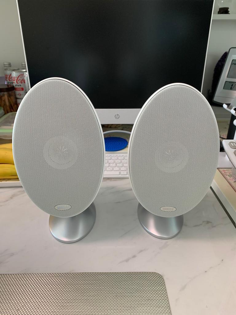 Used once only. KEF Bookshelf Speakers Model E301 White, 音響器材, Soundbar