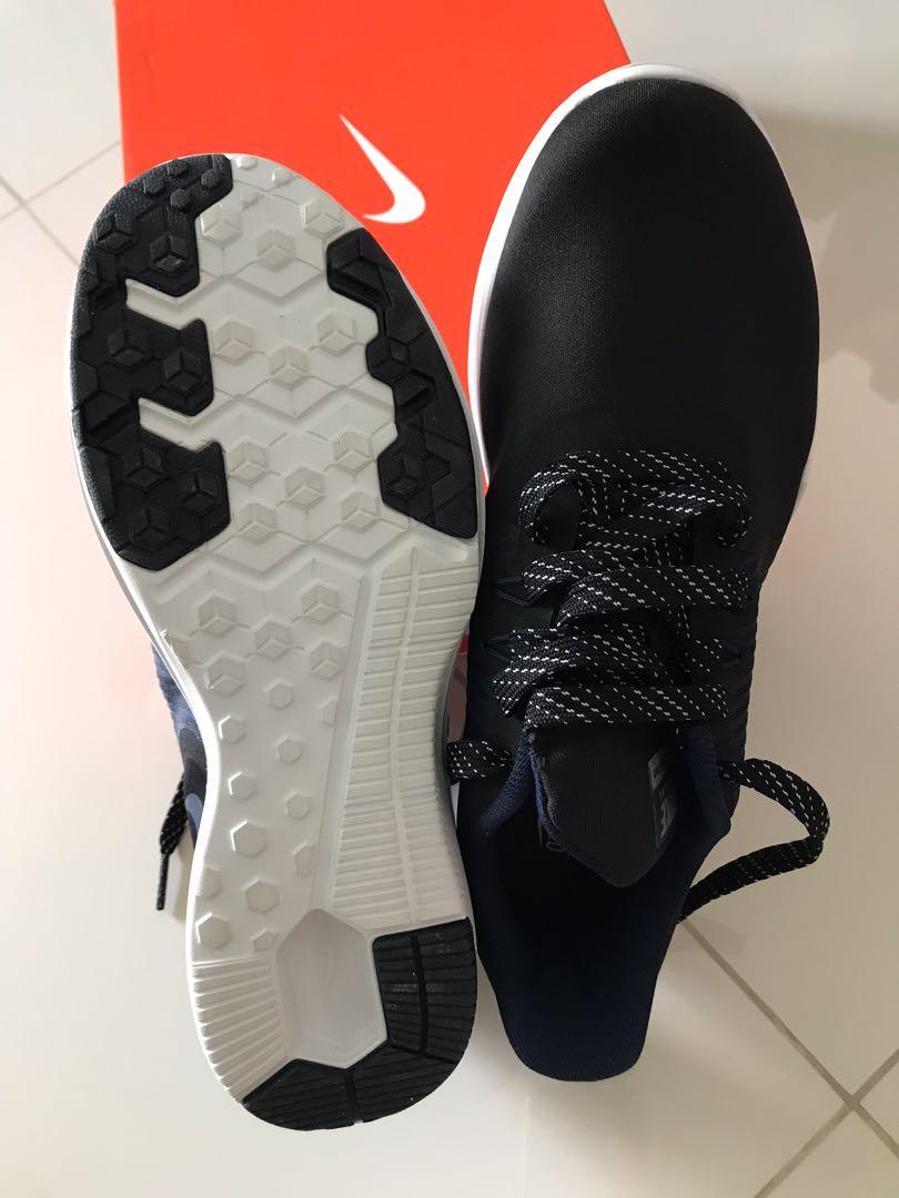 W nike in clearance season tr 8