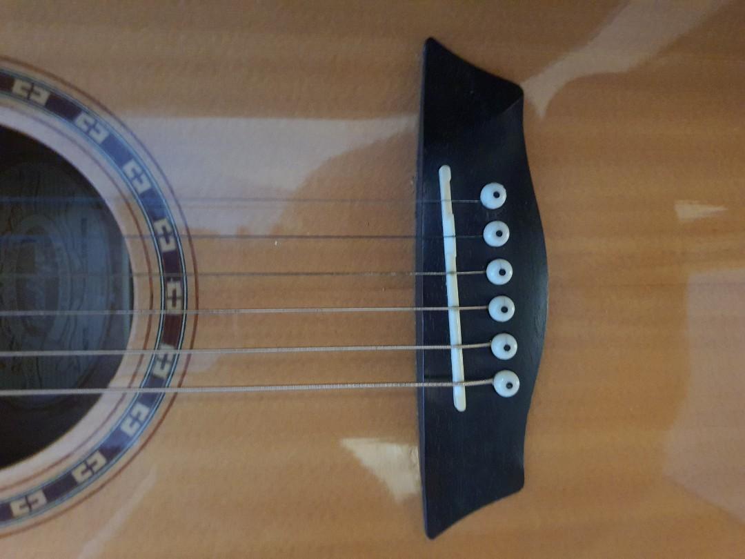 Washburn acoustic guitar + hard case, Hobbies & Toys, Music & Media