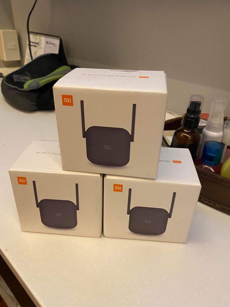 Xaomi WiFi Extender Pro (Category: Electrical, Adaptors & Sockets) located in Paranaque City. Submitted by flipflop.fones (Listing ID 1137778194, Image 1). Description: 300 each take all for 850 Barely used.