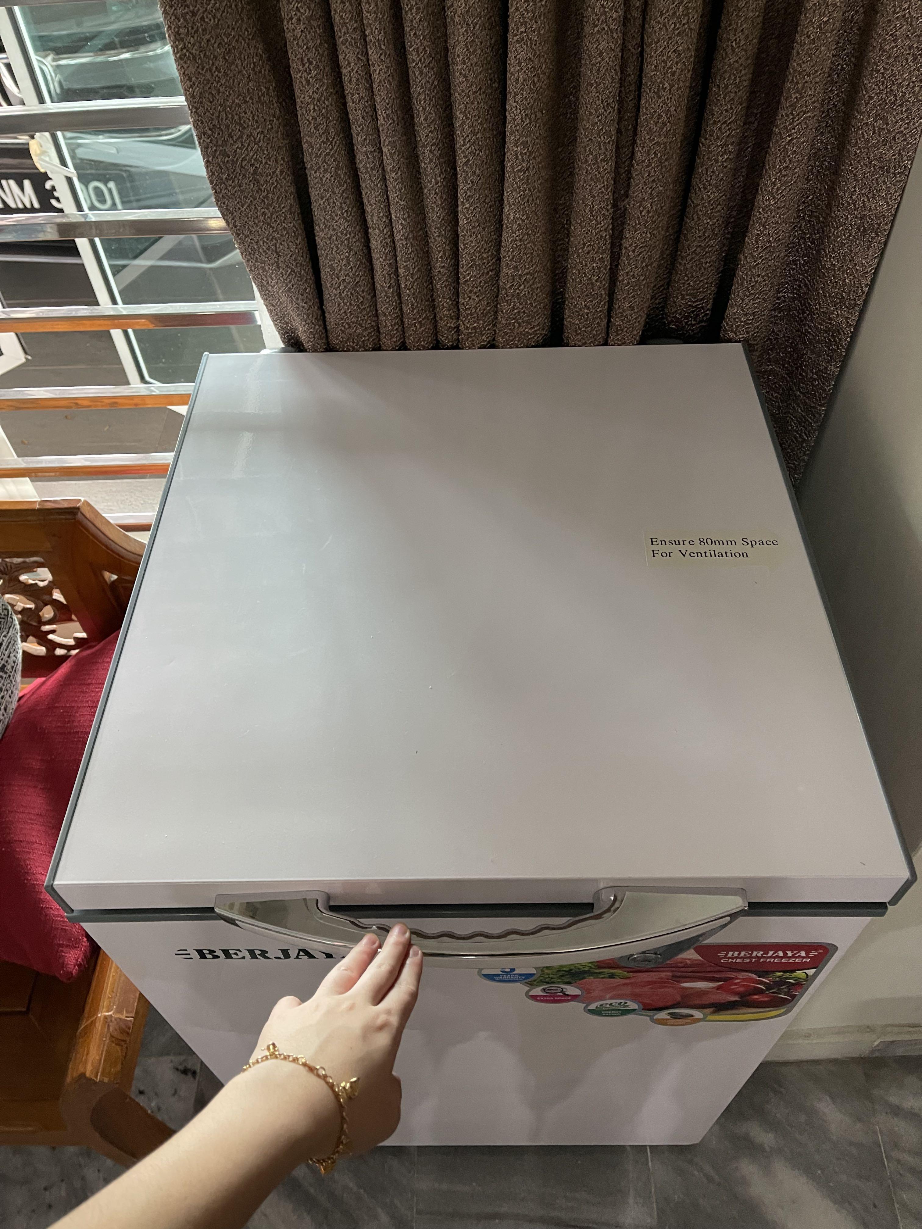 130Litre Berjaya Premium Chest Freezer, TV & Home Appliances, Kitchen