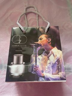 （分類：）位於 。 由 youngbae_forever 提交（商品編號 1137946551，圖片 1）。簡介： 。