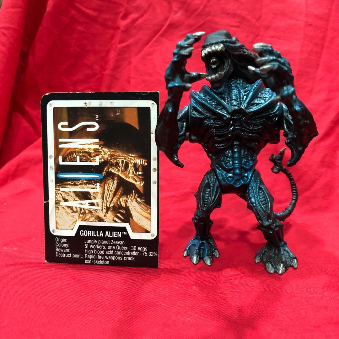 Gorilla top alien toy