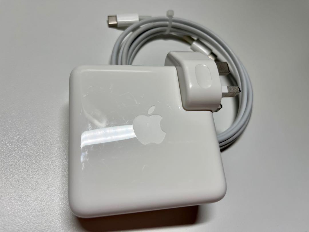 原裝Apple 61W USB-C 電源轉換器連USB-C 充電線(USB-C Power Adapter