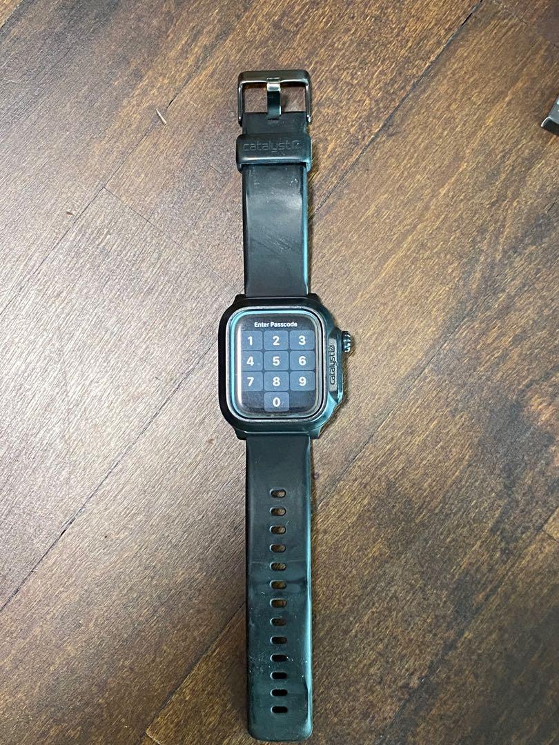 Is the apple watch best sale series 5 nike waterproof