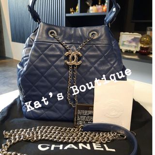 (Category: ) located in . Submitted by katsboutique (Listing ID 1109206704, Image 1). Description: .