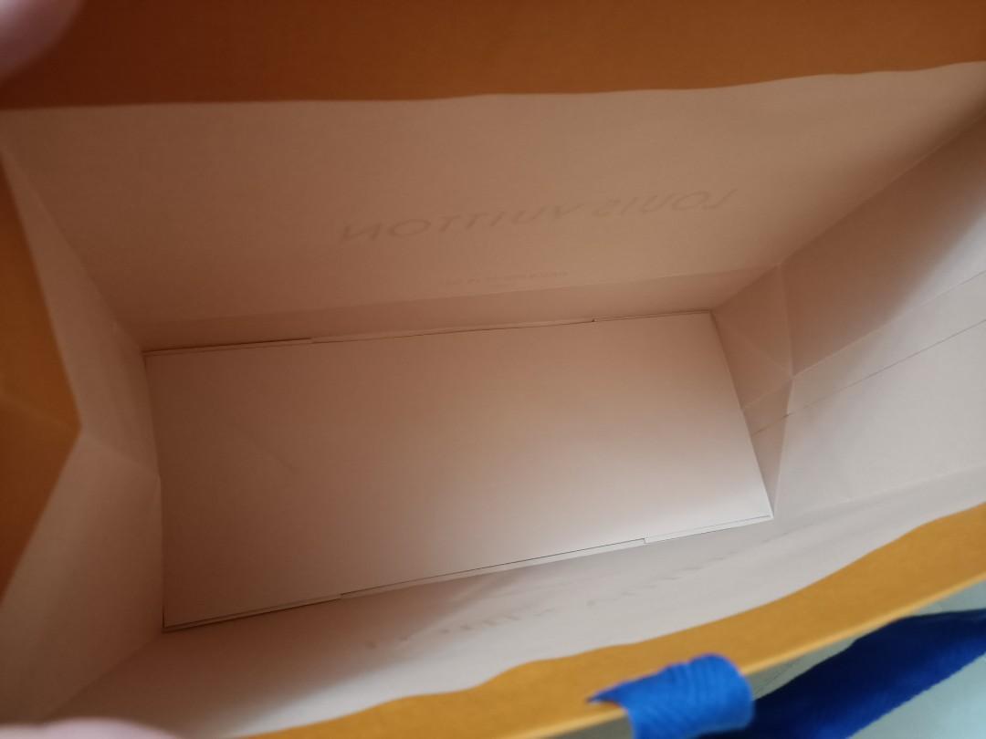 louis vuitton shipping carrier