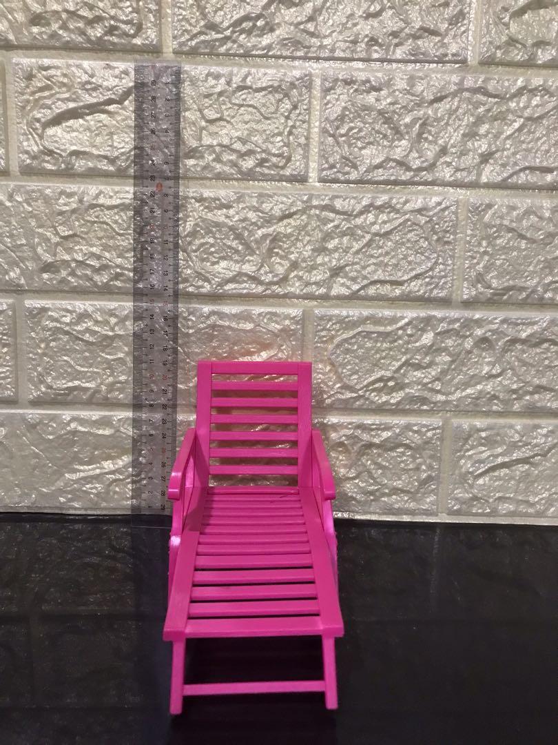 Barbie beach chair, Hobbies & Toys, Toys & Games on Carousell