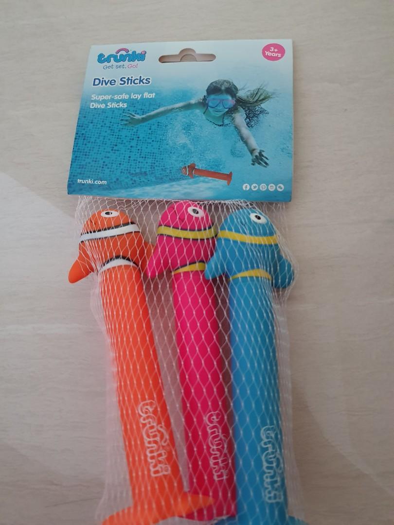 Trunki dive shop sticks