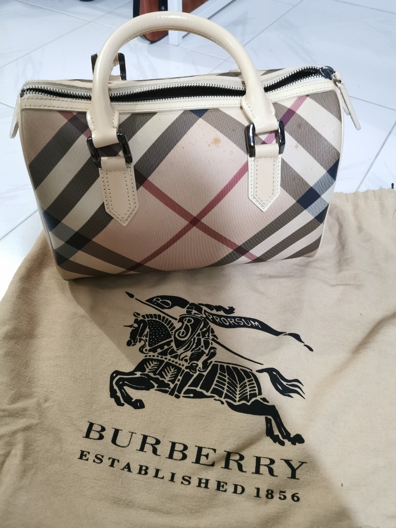 Burberry established shop 1856 bag price