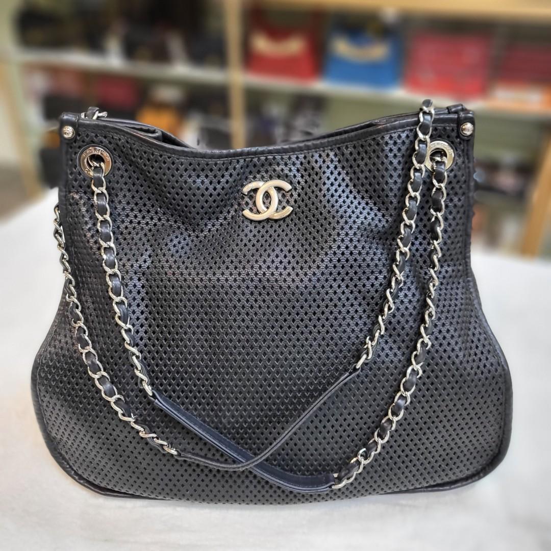 Chanel Tote Shoulder Bag, Luxury, Bags & Wallets on Carousell