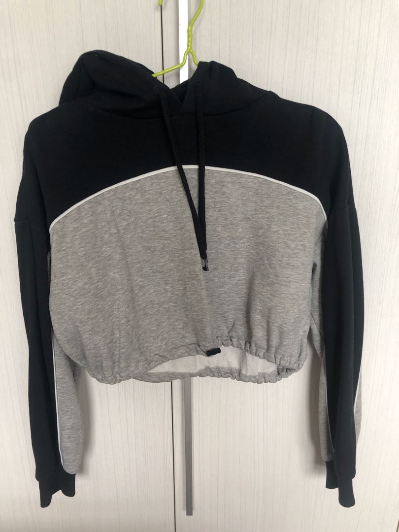 cropped hoodies