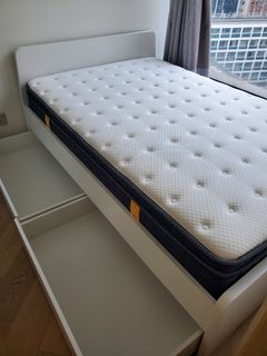 （分類：）位於 。 由 akhk01 提交（商品編號 1137961940，圖片 1）。簡介： 。