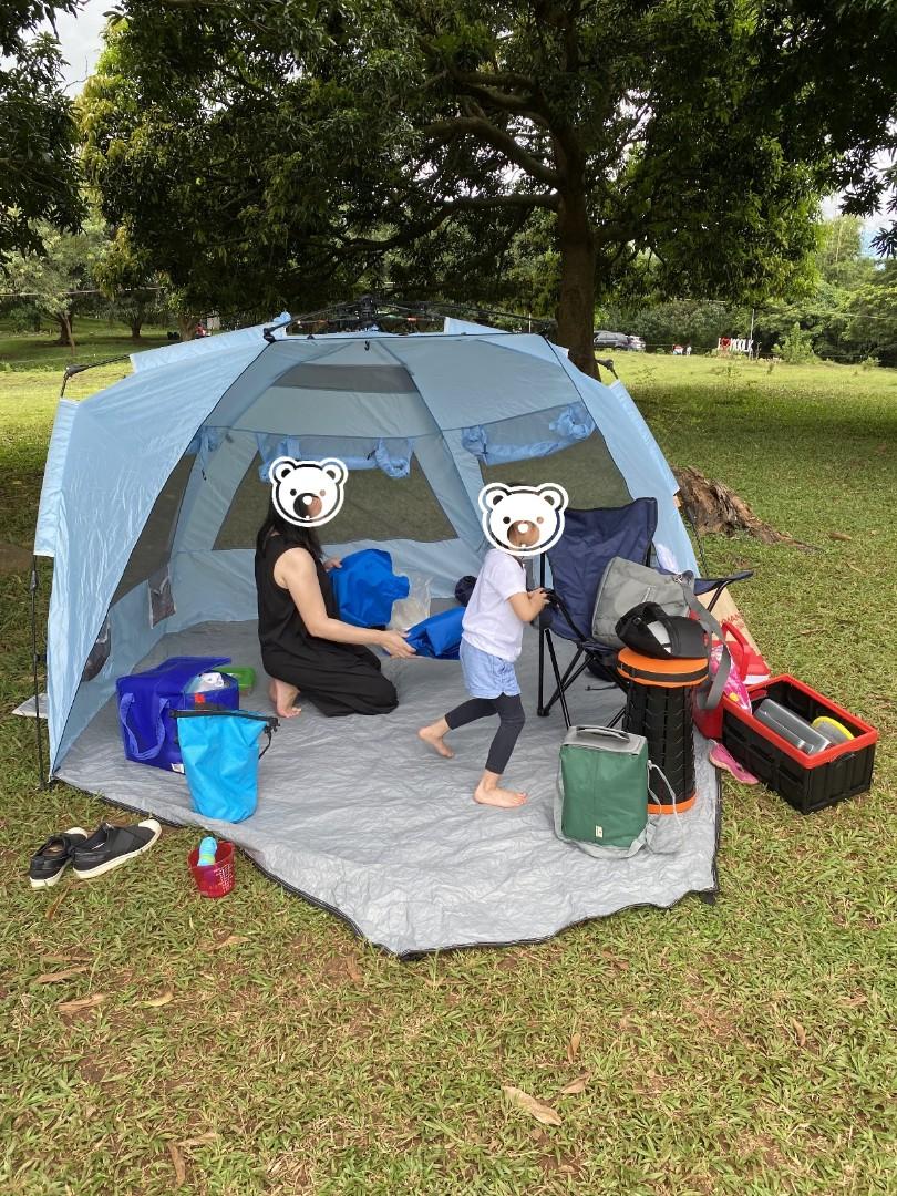 Easthills Outdoors Instant Shader Deluxe XL Beach Tent Easy Up 99