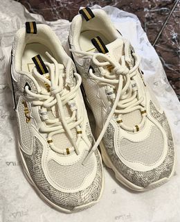 （分類：）位於 。 由 cos09355 提交（商品編號 1137976582，圖片 1）。簡介： 。