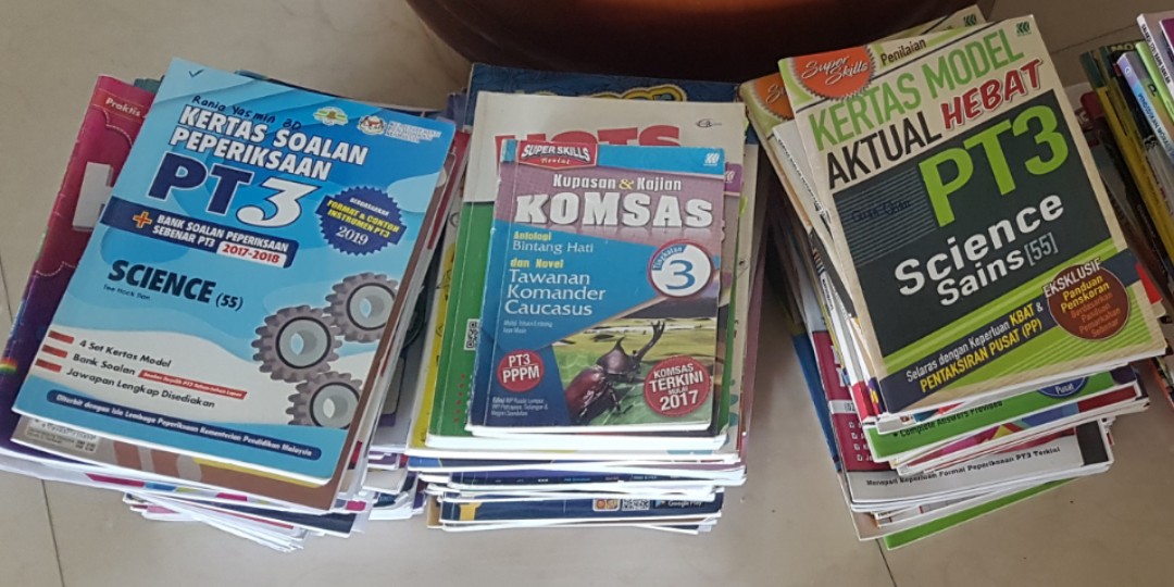 Form 1-3 Textbooks !URGENT CLEAR!, Textbooks on Carousell