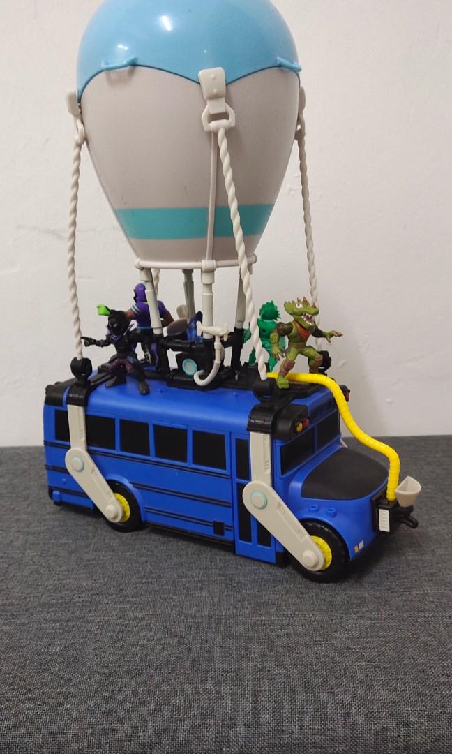 Fortnite battle hot sale bus argos
