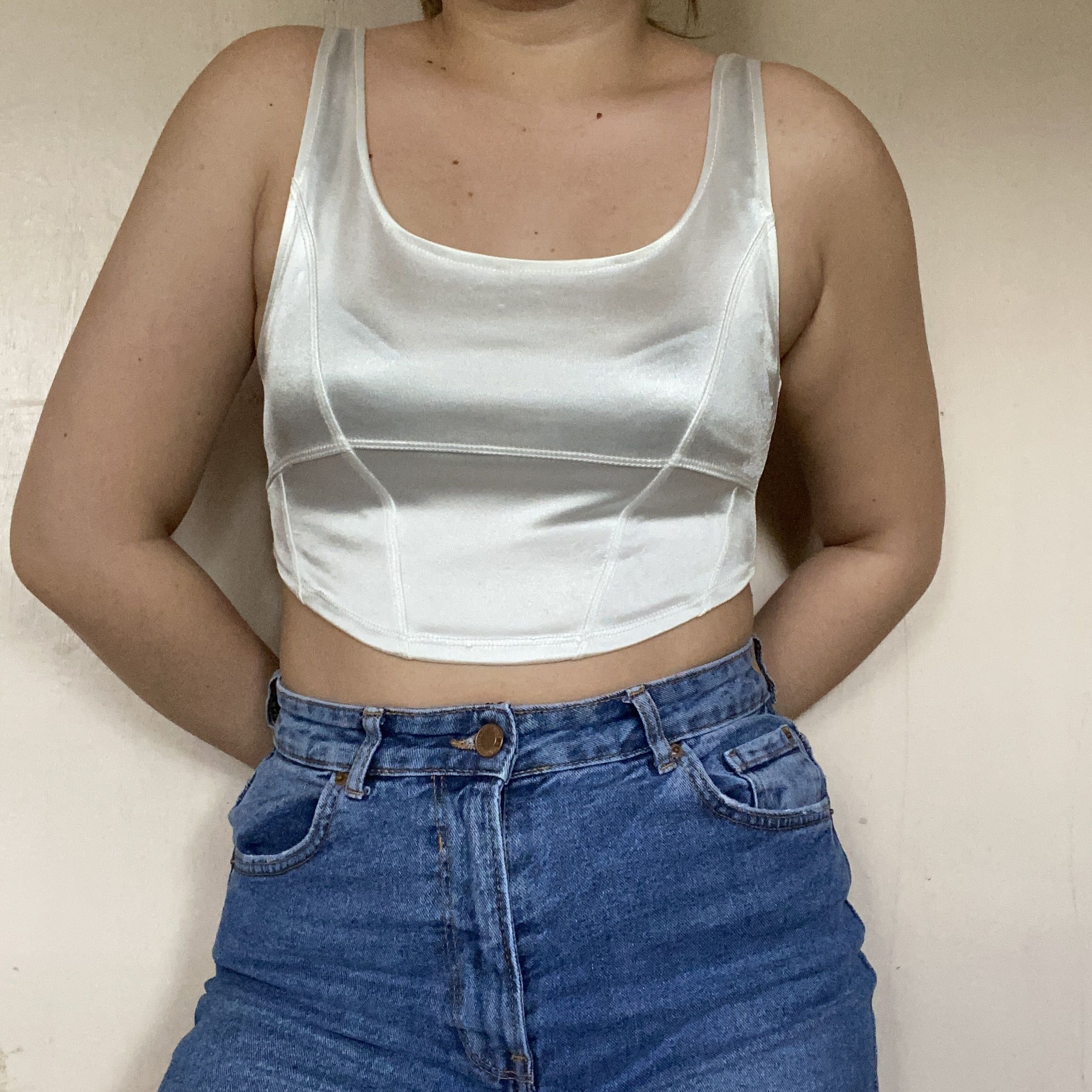 H&M White Corset like Cropped Top