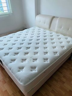 (Category: ) located in . Submitted by tango8868 (Listing ID 1137306324, Image 1). Description: .