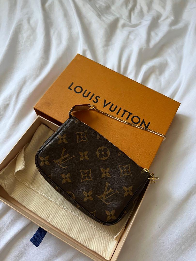 LOUIS VUITTON 2022 Mini Pochette Accessoires Monogram *New - Timeless  Luxuries