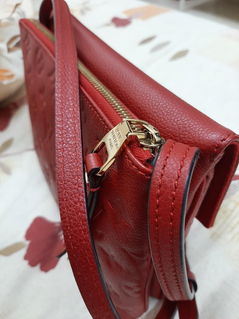 Twice leather crossbody bag Louis Vuitton Red in Leather - 24069084
