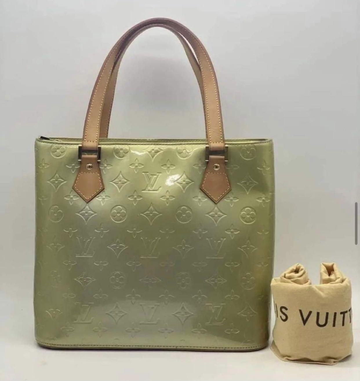 SALE Louis Vuitton Dupe Backpack, Luxury, Bags & Wallets on Carousell