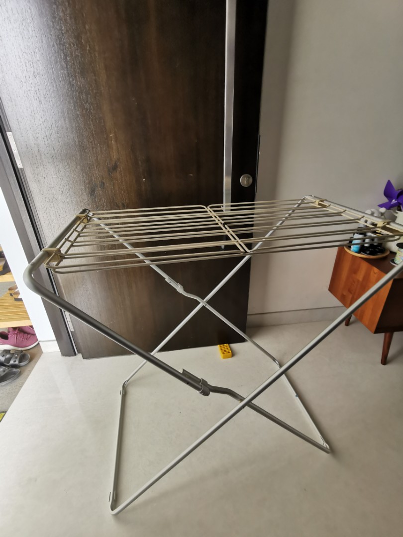 Muji clothes drying rack