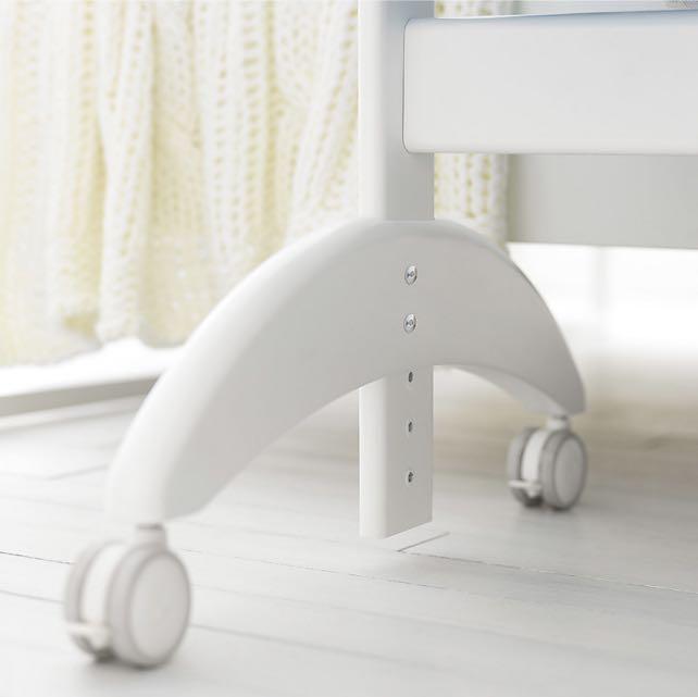 Pali baby portable cot, Babies & Kids, Baby Nursery & Kids Furniture