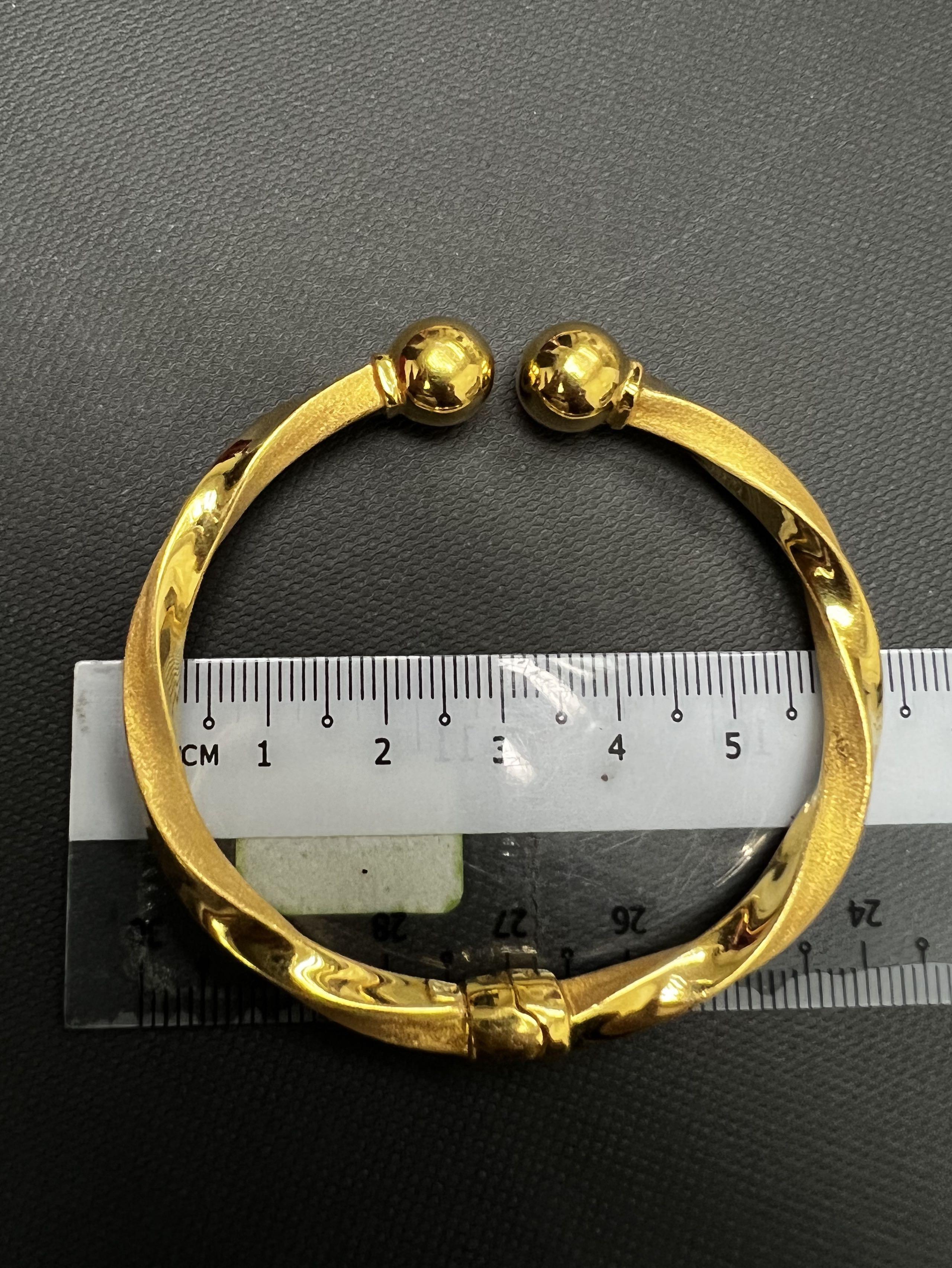Poh kong bangle design deals