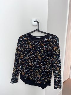 (Category: ) located in . Submitted by omascloset (Listing ID 1138004351, Image 1). Description: .