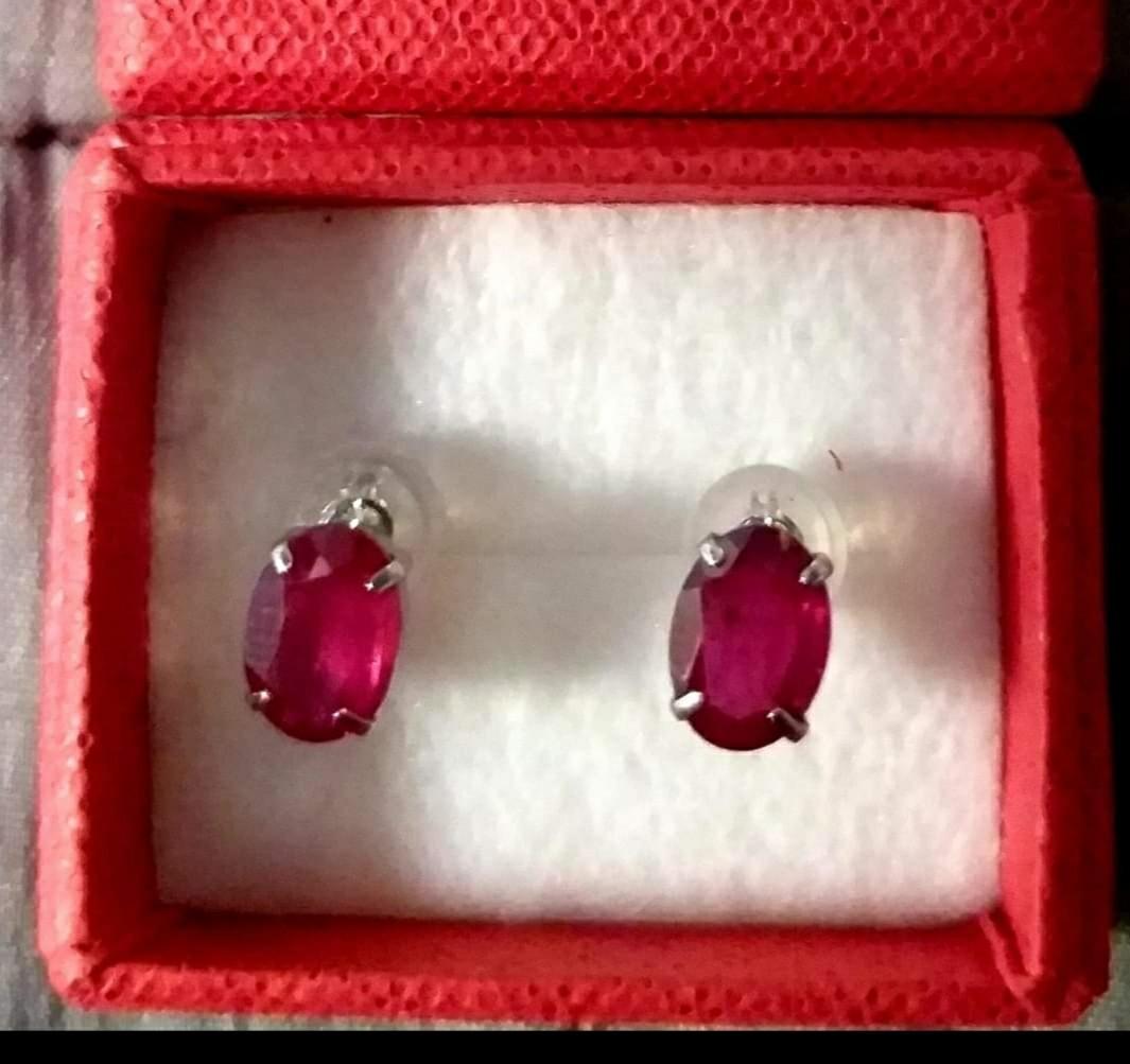 Ruby diamond stud earings (Category: Earrings) located in Quezon City. Submitted by rosedc (Listing ID 1138000104, Image 2). Description: 💎 RUBY STONE EARRINGS 💎 2 CARATS TOTAL DIAMOND 💎 18k WG 💎 JAPAN SETTINGS.