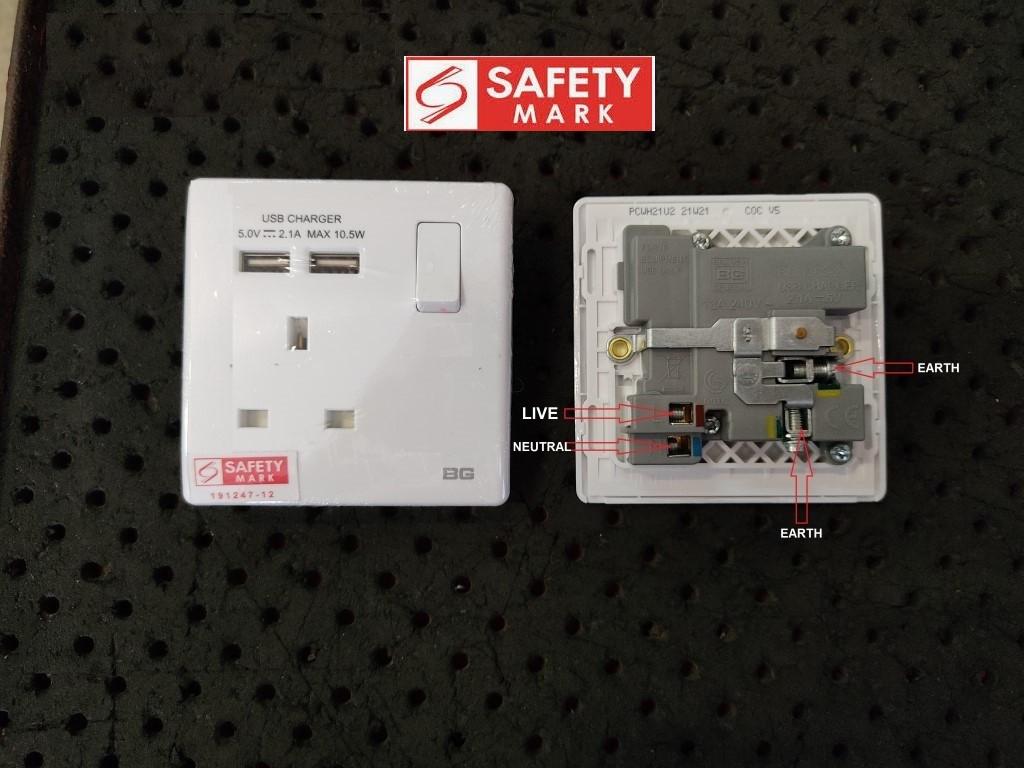SINGAPORE SAFETY MARK APPROVED 13A SOCKET 13A PLUG / BRAND BG. USB