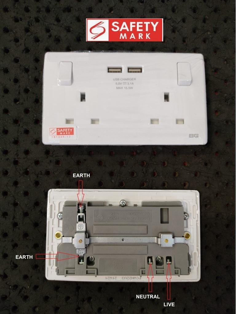 SINGAPORE SAFETY MARK APPROVED 13A SOCKET 13A PLUG / BRAND BG. USB