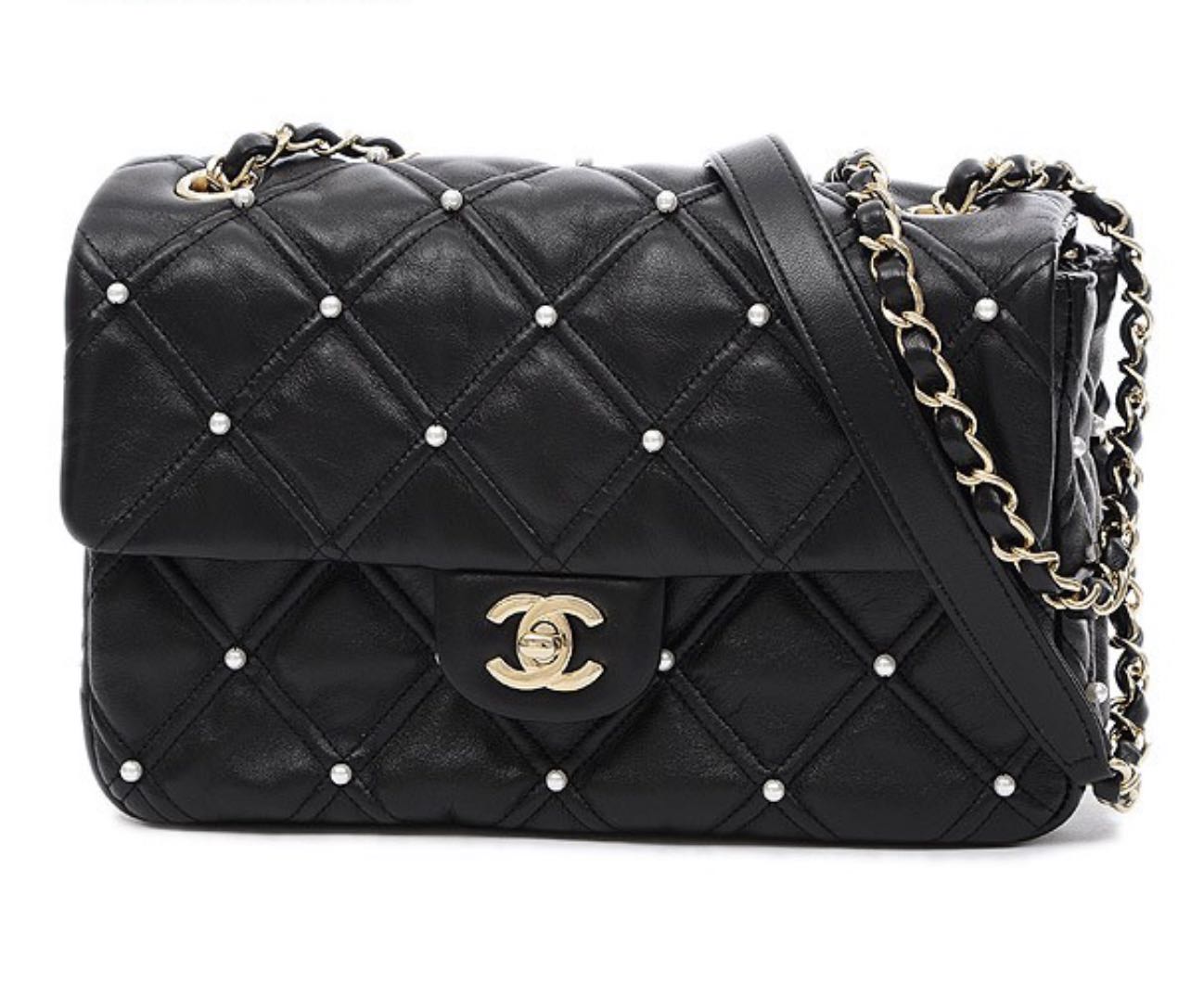 🐚Super Pretty🐚 Chanel Flap 19 Pearl Classic Quilted Black Lambskin Ghw,  Luxury, Bags & Wallets on Carousell