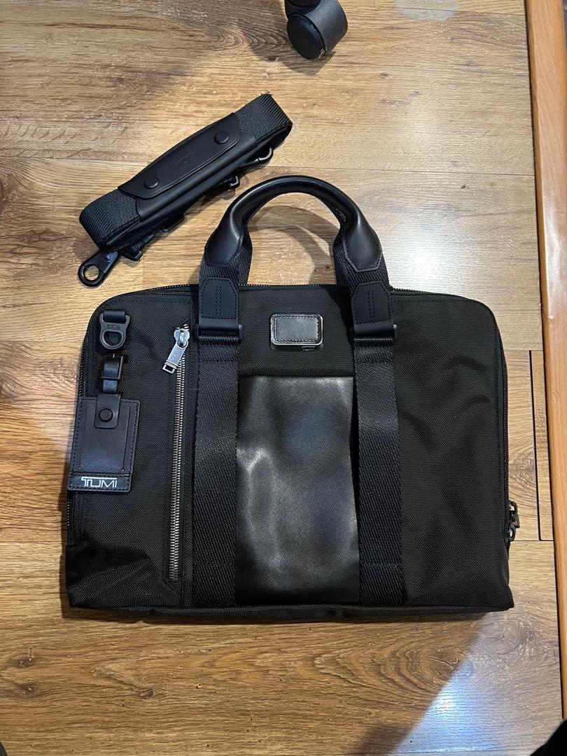 tumi aviano slim brief